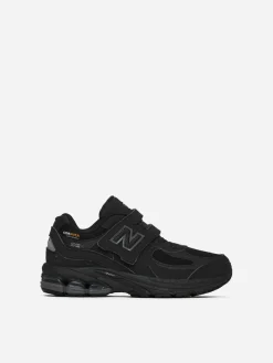 New Balance 2002R Trainers