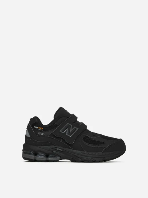 New Balance 2002R Trainers