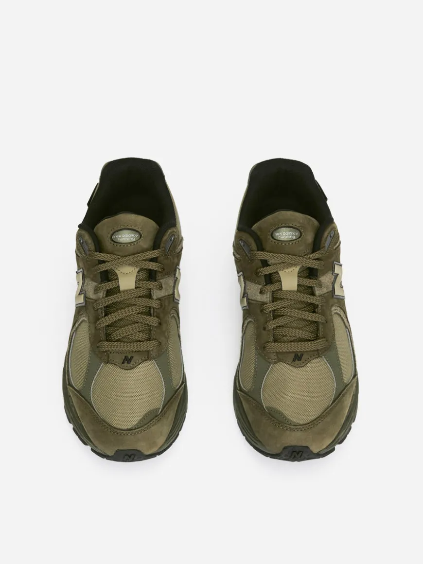 New Balance 2002R Trainers