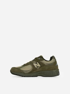 New Balance 2002R Trainers