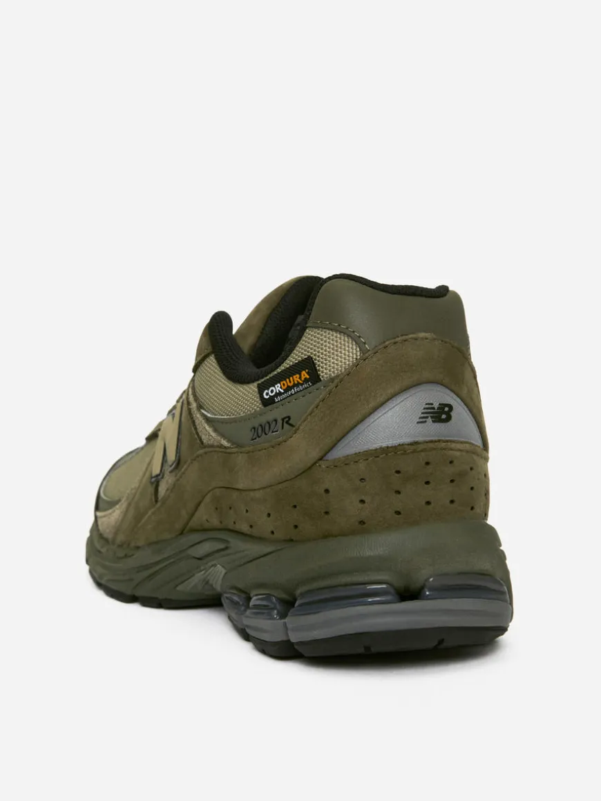 New Balance 2002R Trainers