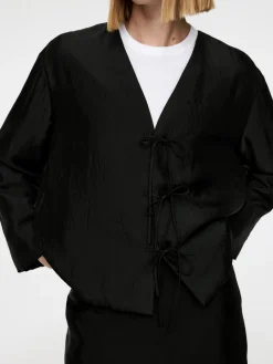 Padded Tie Top