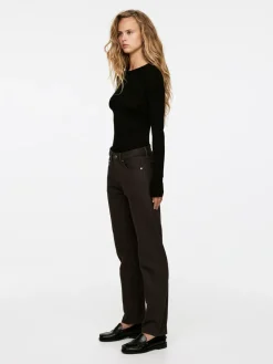 SNOW Slim Straight Jeans