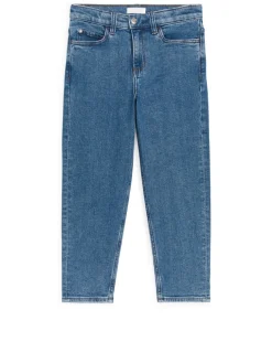 Tapered Stretch Jeans